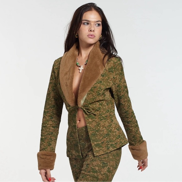 NWT Ragged Priest “Milk It” Famous Jacket/Blazer, Faux Fur Finishes - Size 10 - Picture 5 of 7